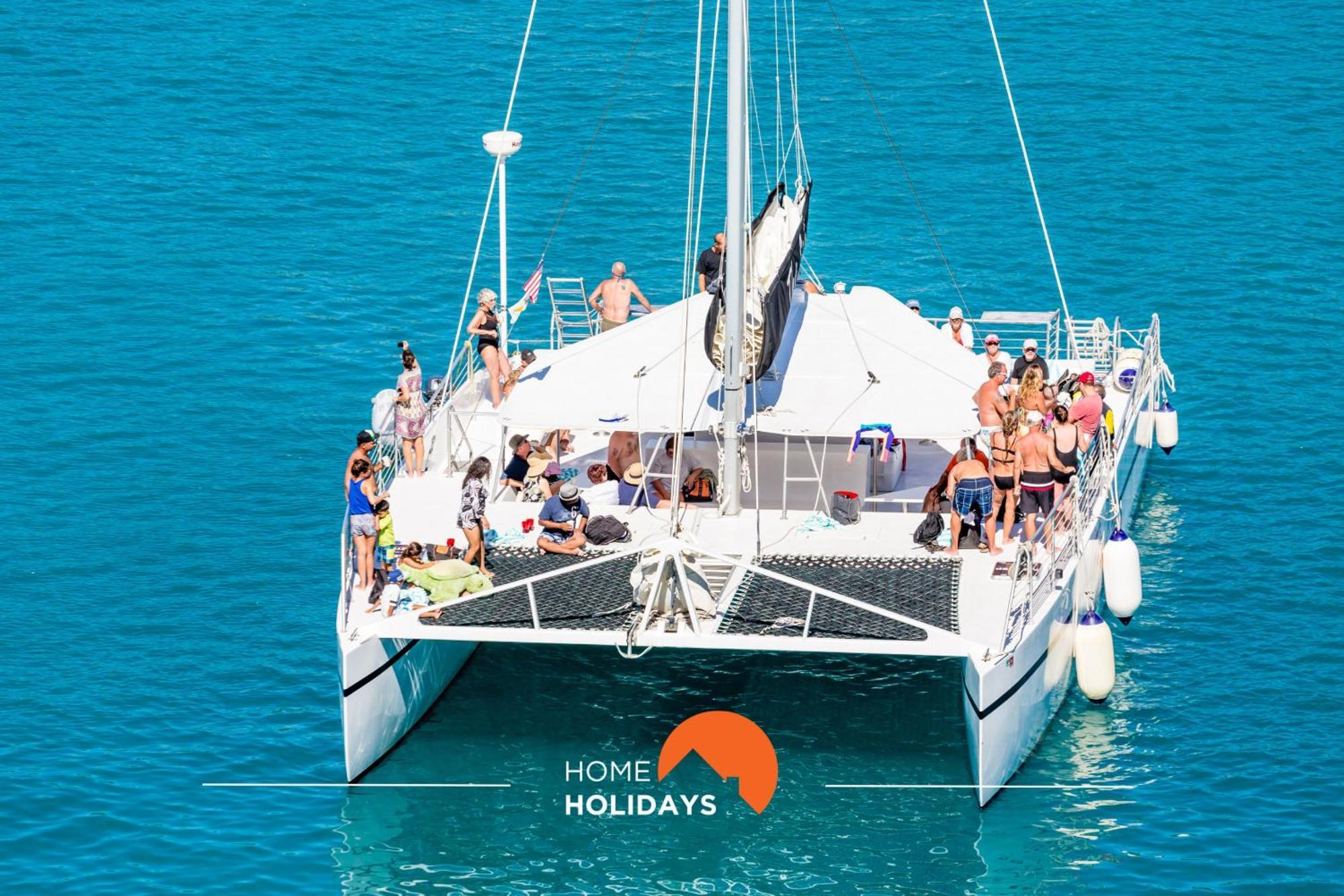 #226 Lii By Holidays